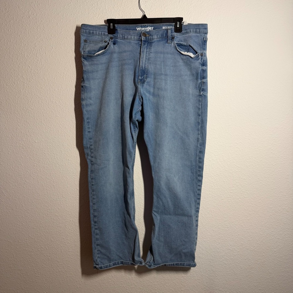 Wrangler Relaxed Bootcut Jeans Mens 38W Blue Denim Medium Wash 5-Pockets